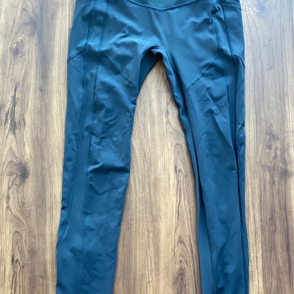 Lululemon all the right places 28’ - Picture 1 of 4